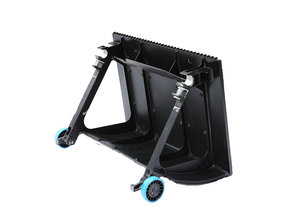 Black Escalator Aluminium Step 600 with 75x25mm Blue Roller