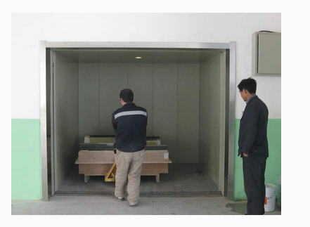 630-8000KG 0.25/0.5m/s Freight Elevator