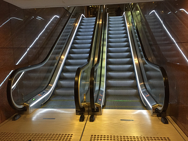 Lower Price Residential Commercial Escalator Manufacturer