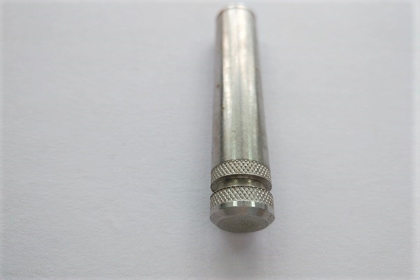 China Supplier Metal Insert Knurled Head Stud Pin