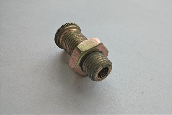 Round Reducing Knurled Head Bushings with Nut