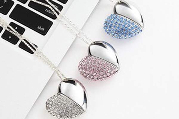 Crystal Hearted Shaped Jewellery Usb Flash Drive 64GB/ 128GB